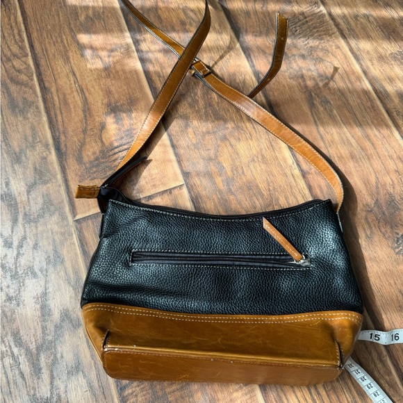 Roots Black and Brown Faux Leather Shoulder Bag with Casual Design - Picture 4 of 6